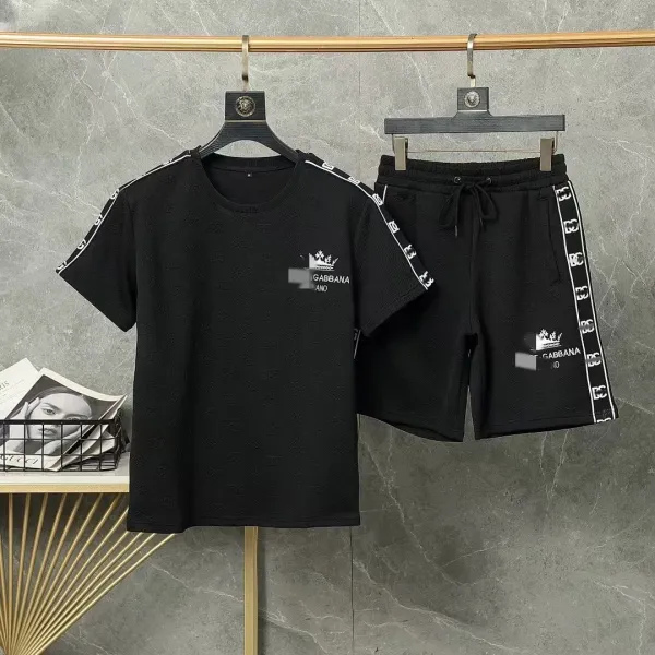 Dolce & Gabbana Logo-Print Black T-Shirt and Shorts Set - 1