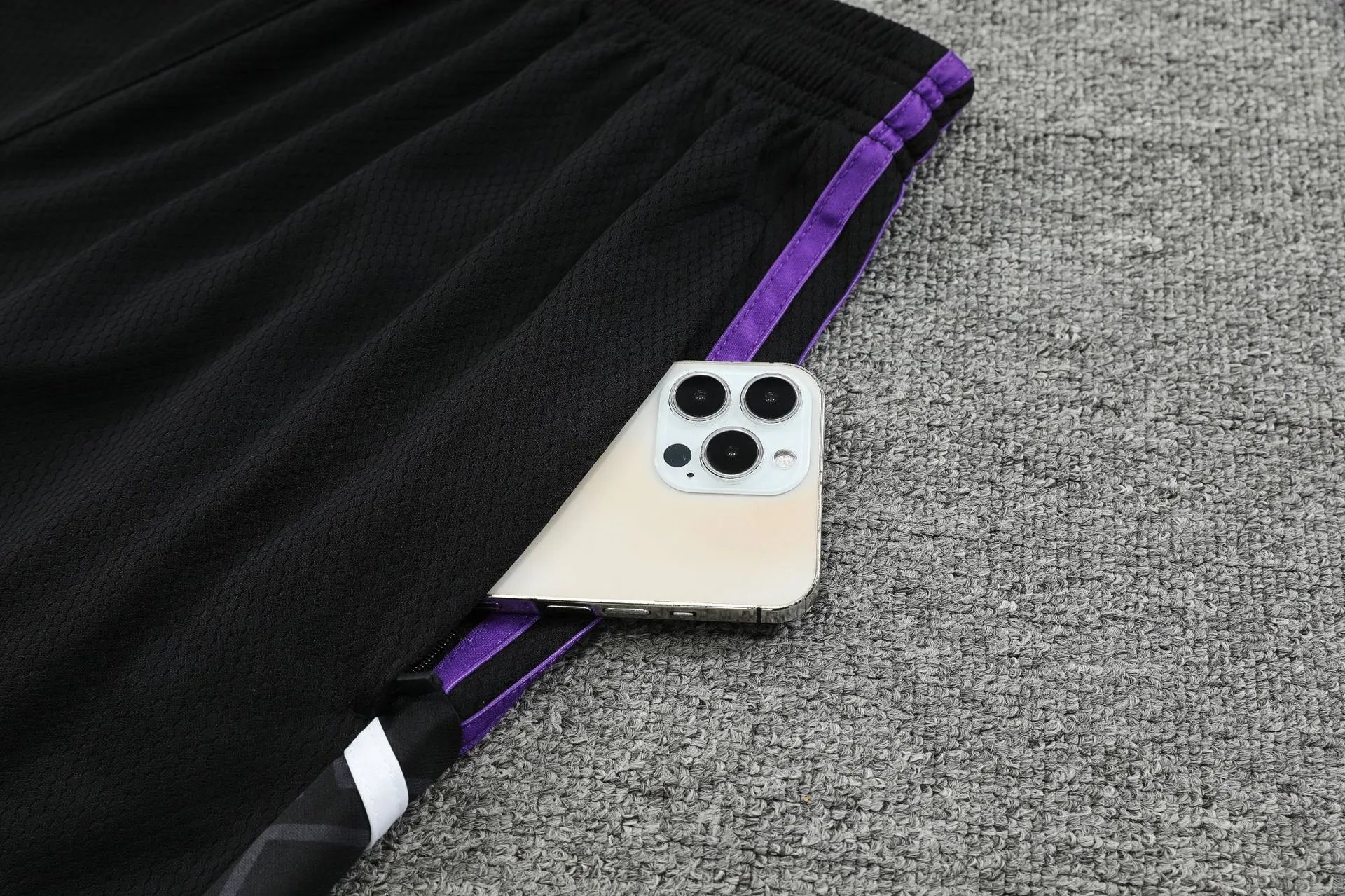 Brazil National Team x Street Art Collaboration Green Graphic Jersey Set - 3