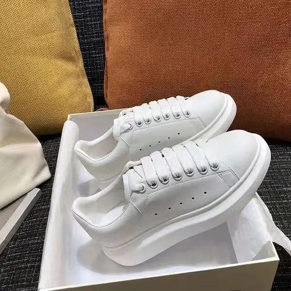 AM Couple Platform Shoe photo 5