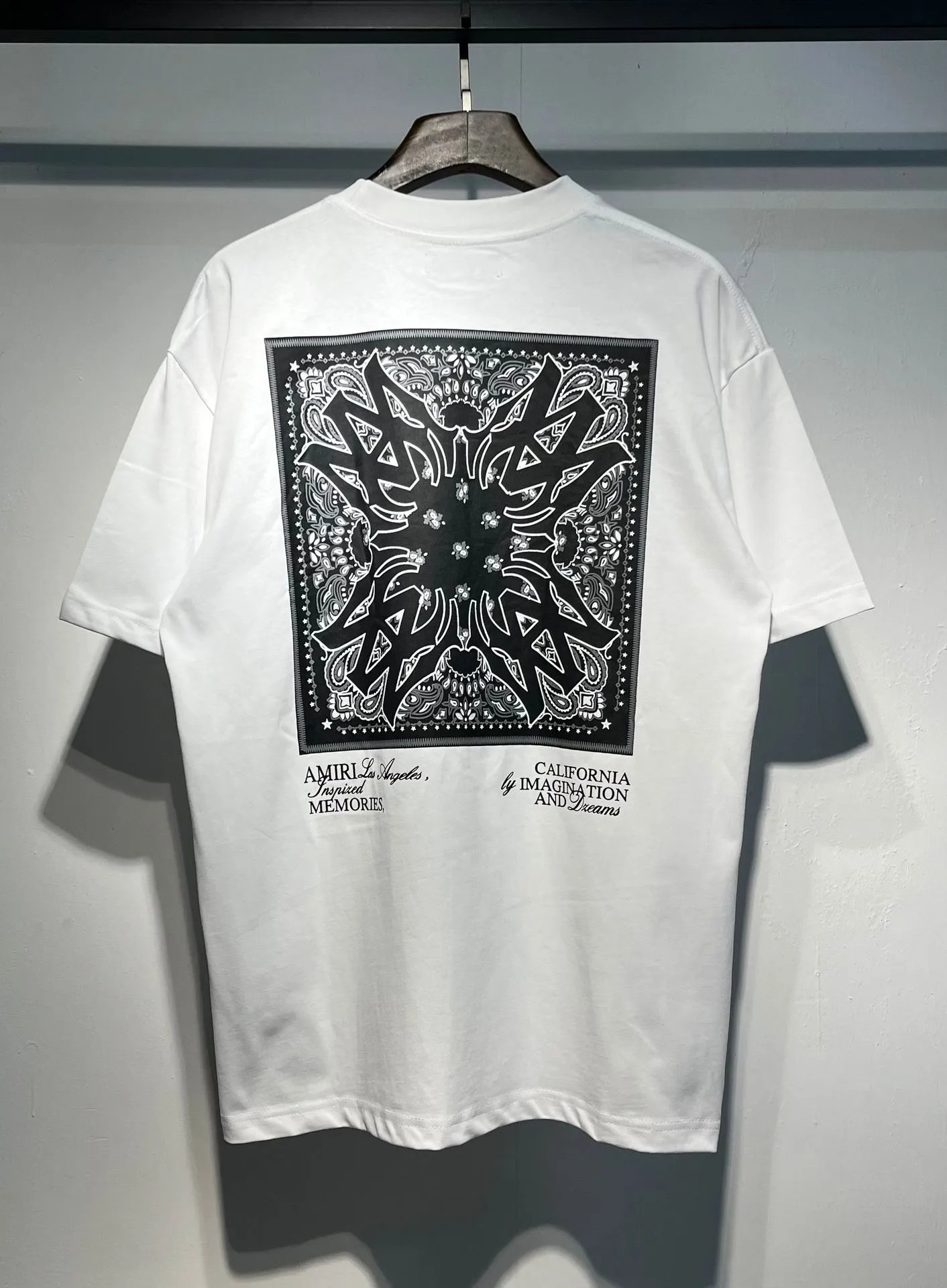 Peace Dove Graffiti Letter Star Sky Logo T-Shirt Couple photo 4