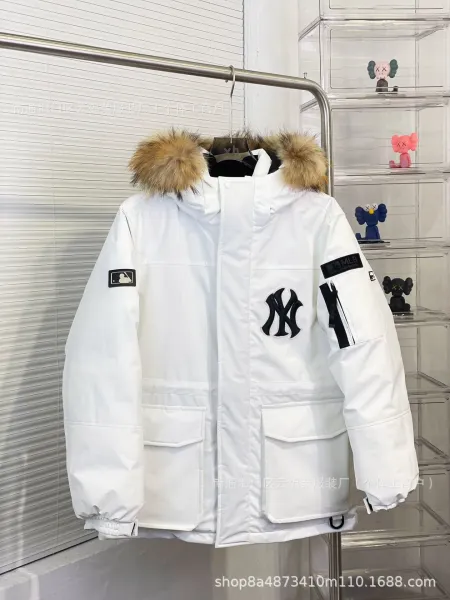 MLB x New York Yankees White Fur-Hooded Down Jacket - 34