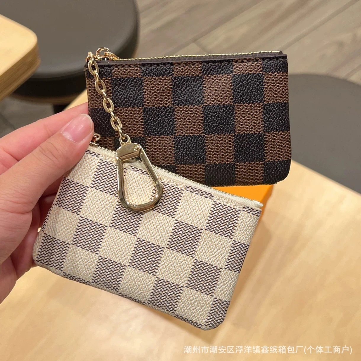 Ultra-Light Compact Coin Purse