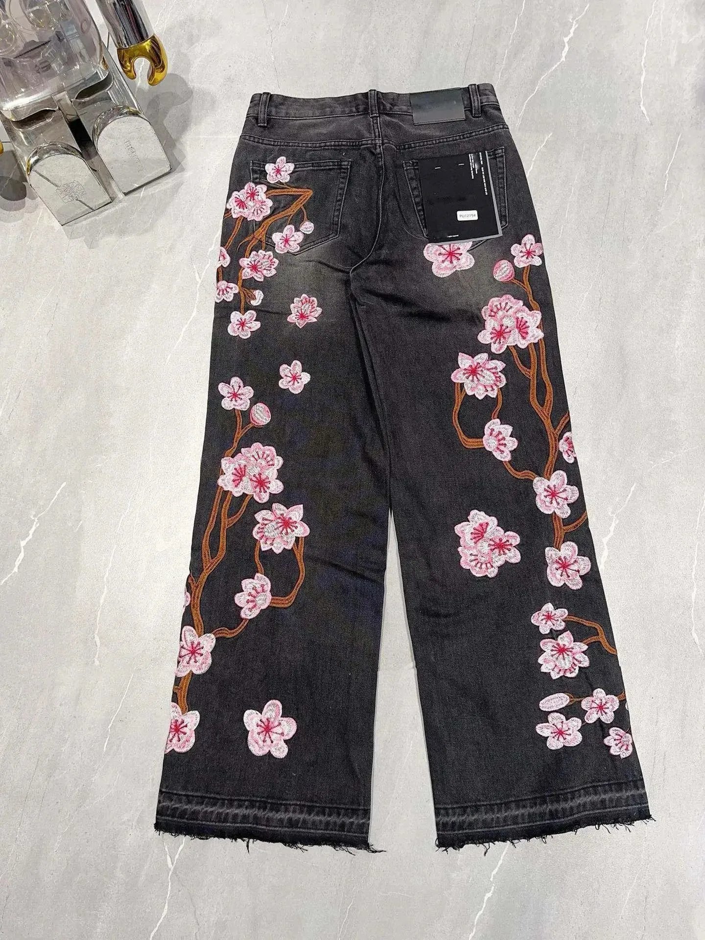Cherry Blossom Embroidered Denim Jeans photo 2
