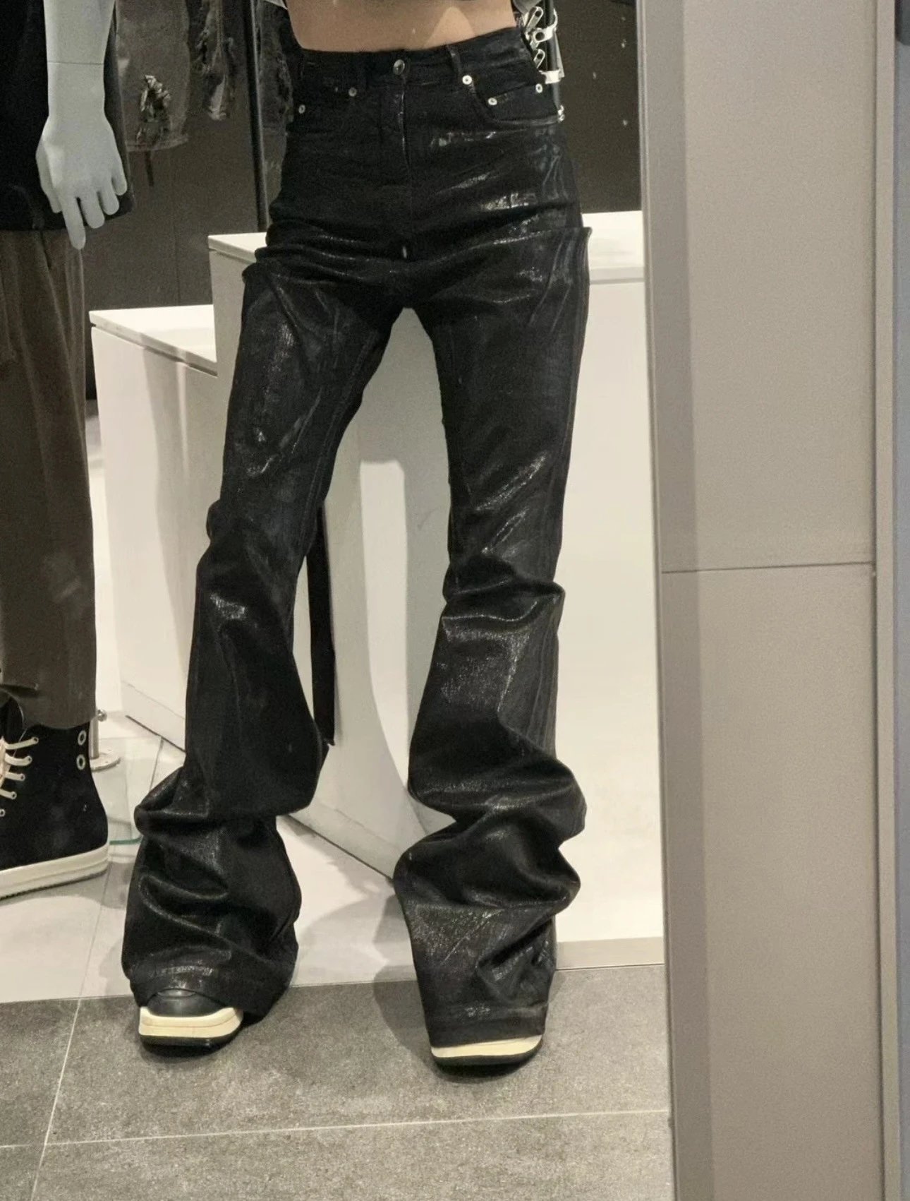 Black High-Stretch Wide-Leg Jeans photo 7
