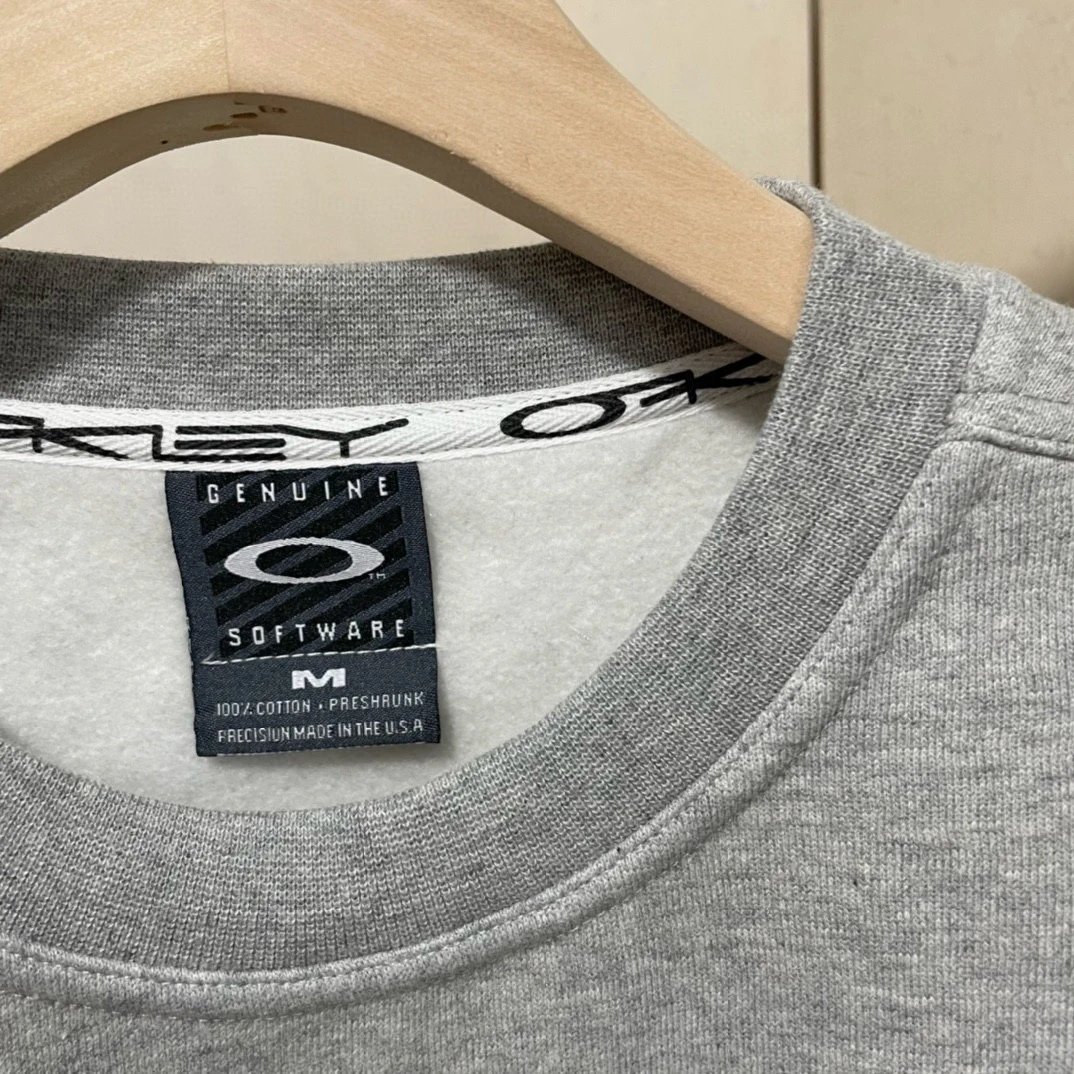 Oakley Logo Crewneck Sweatshirt Gray - 24