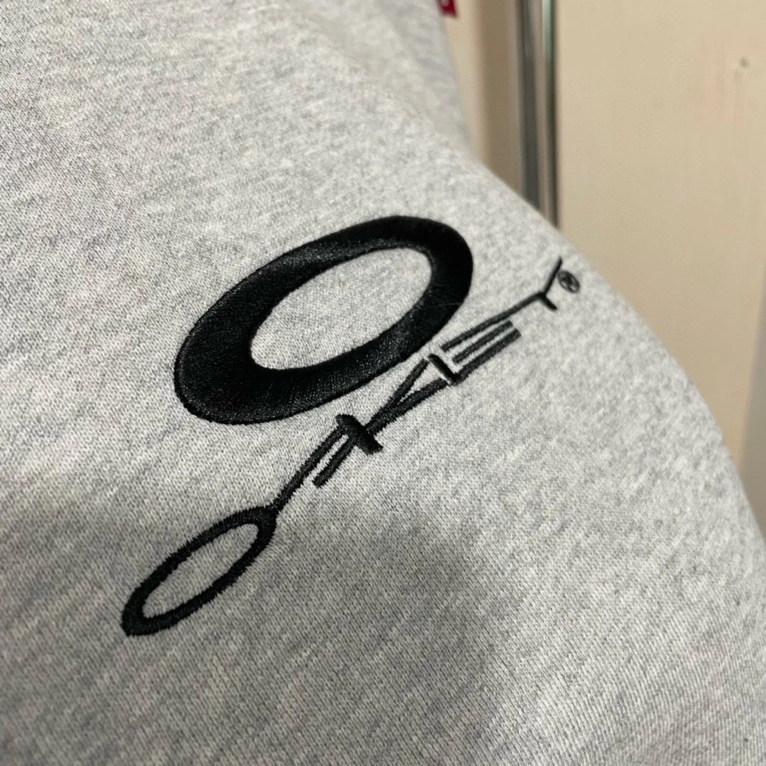 Oakley Logo Crewneck Sweatshirt Gray - 20