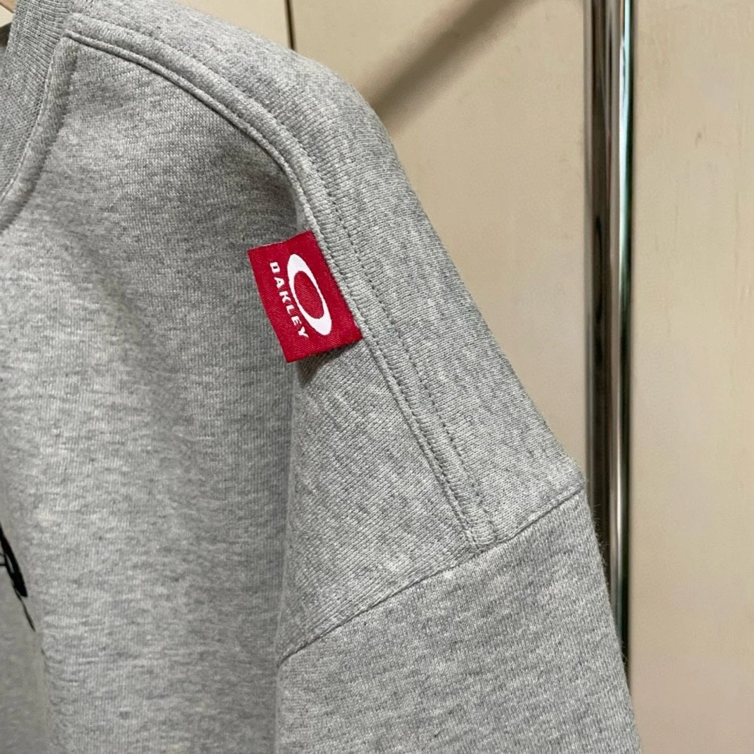 Oakley Logo Crewneck Sweatshirt Gray - 21