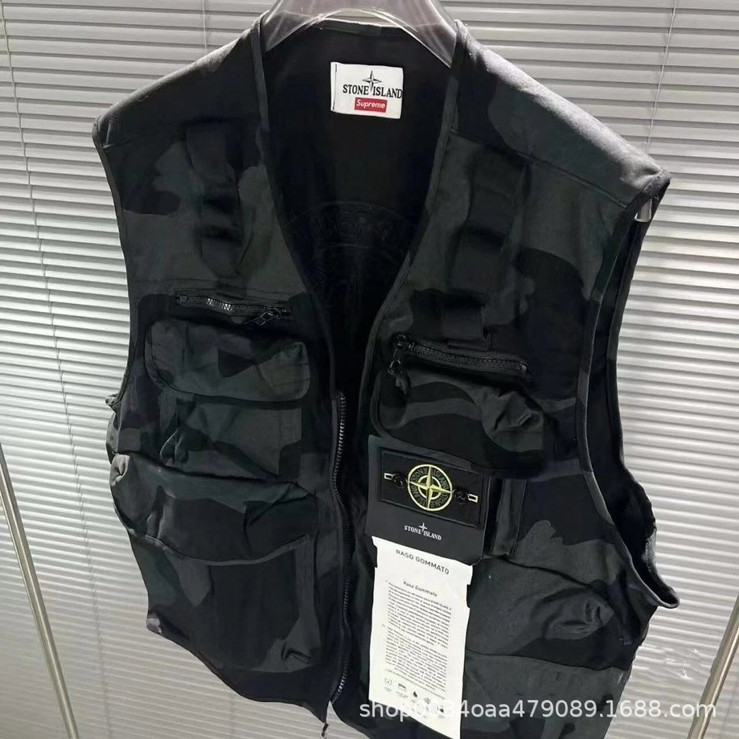 Outdoor Utility Vest photo 4