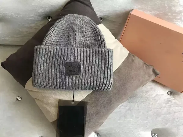 Comme des Garçons Play Beanie Gray Knit Hat - 1