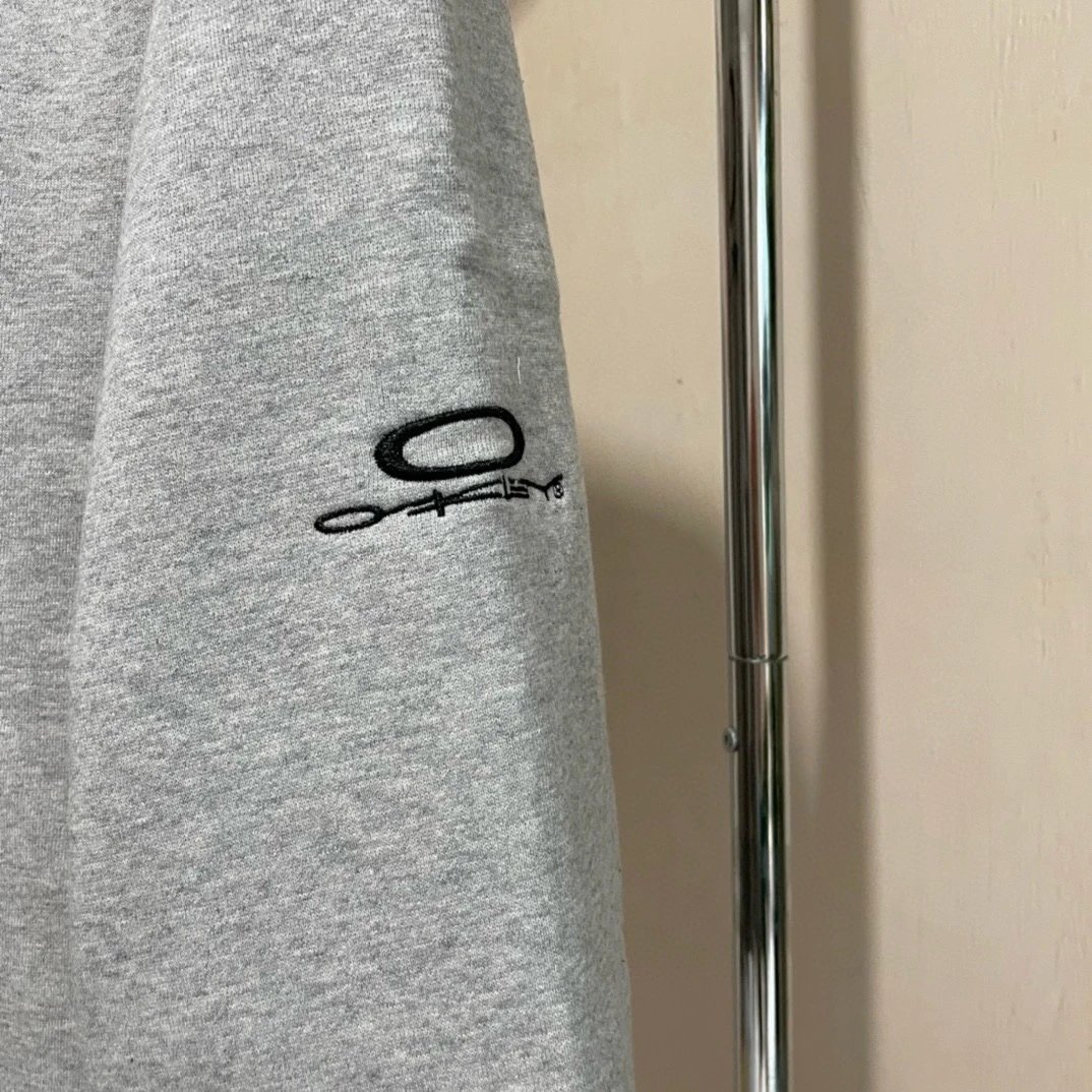 Oakley Logo Crewneck Sweatshirt Gray - 22