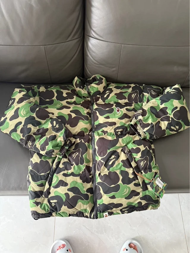 A BATHING APE Down Jackets Shark Face Camo Puffer Jacket product detail image 5
