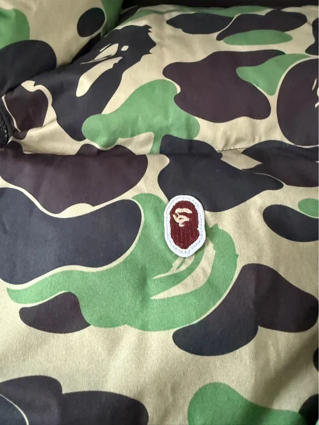 A BATHING APE Down Jackets Shark Face Camo Puffer Jacket product detail image 8