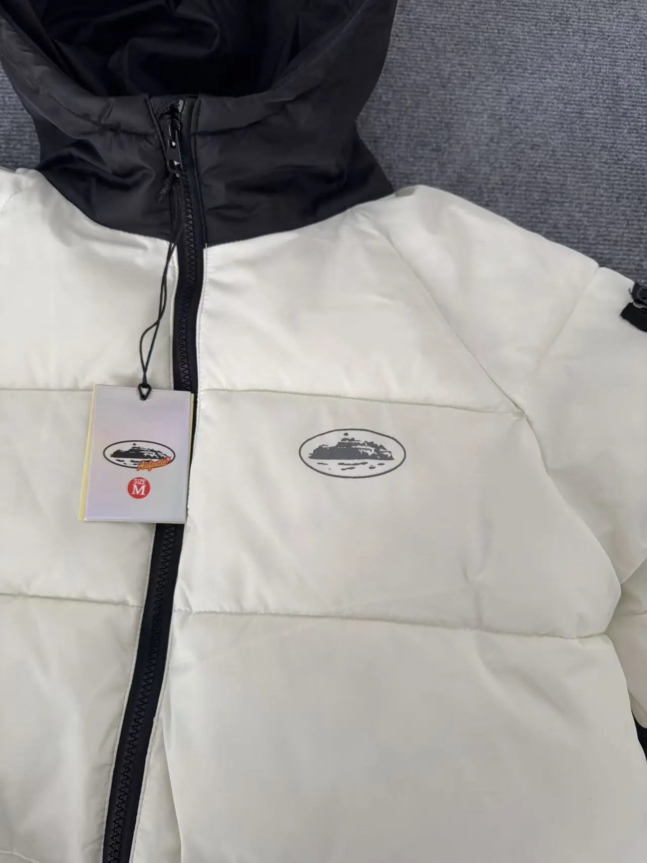 AMI Paris Oversized Puffer Jacket Off-White with Black Hood and Sleeve Panel Down Jacket - 8
