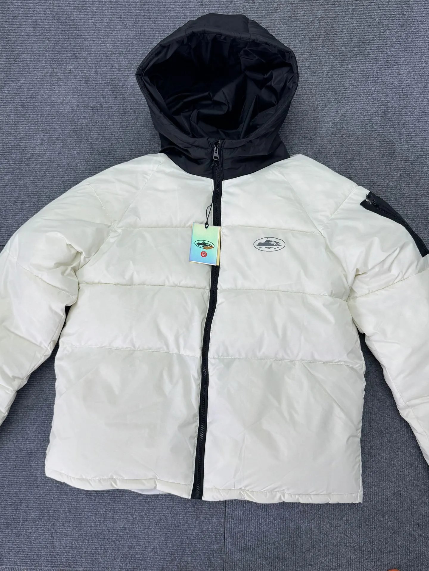 AMI Paris Oversized Puffer Jacket Off-White with Black Hood and Sleeve Panel Down Jacket - 20