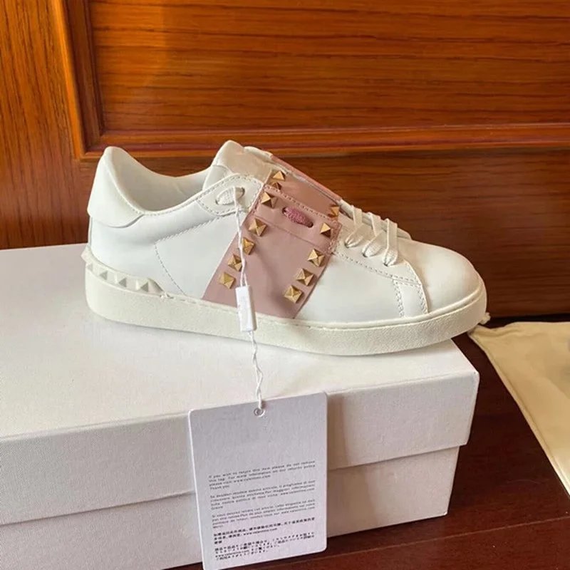 Pink gold rivet 18