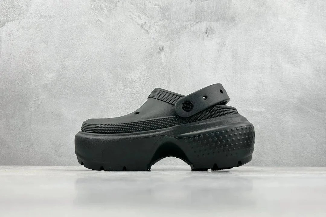 雪屋（偏大一码半） 黑色