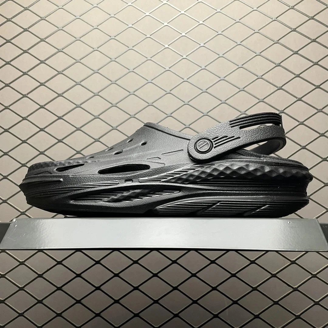 18-Crocodile Pool Beach Black