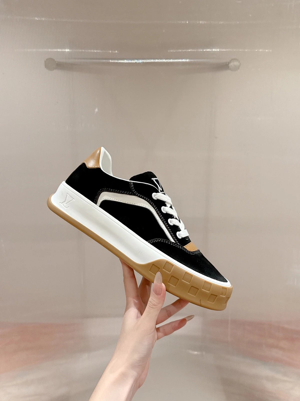 Louis Vuitton Sneakers Low-top lace-up suede with LV monogram details and gum sole — Black