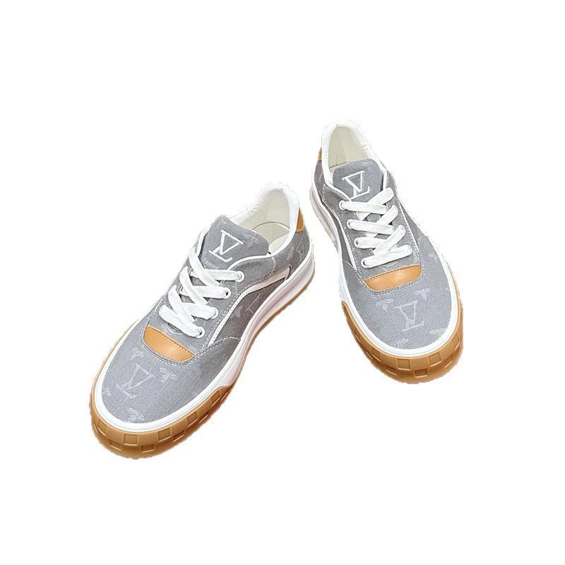 Louis Vuitton Sneakers Low-top lace-up suede with LV monogram details and gum sole image 5