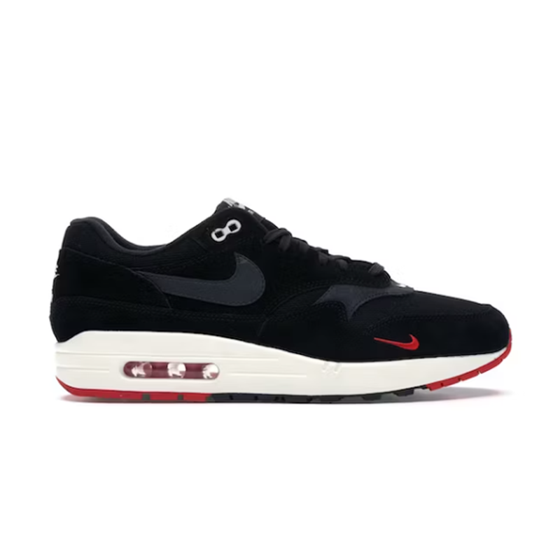 1 Mini Swoosh Bred