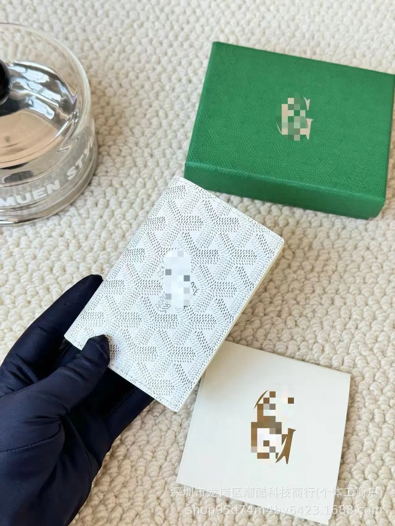 Dogtooth Short Wallet photo 4