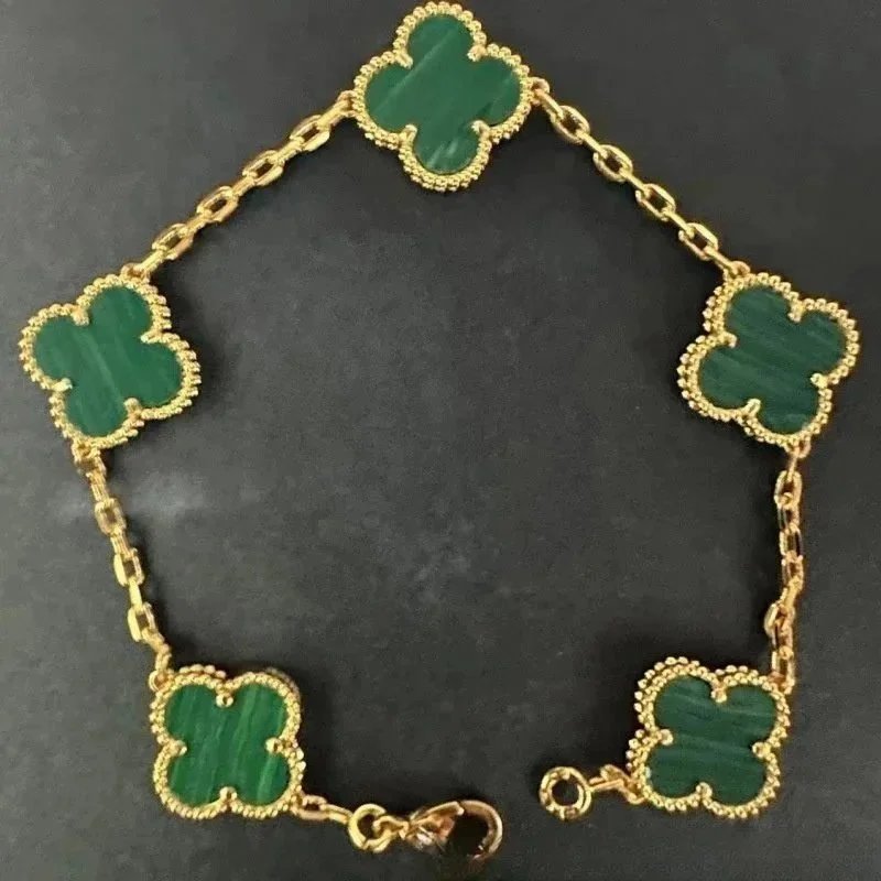 Van Cleef & Arpels M