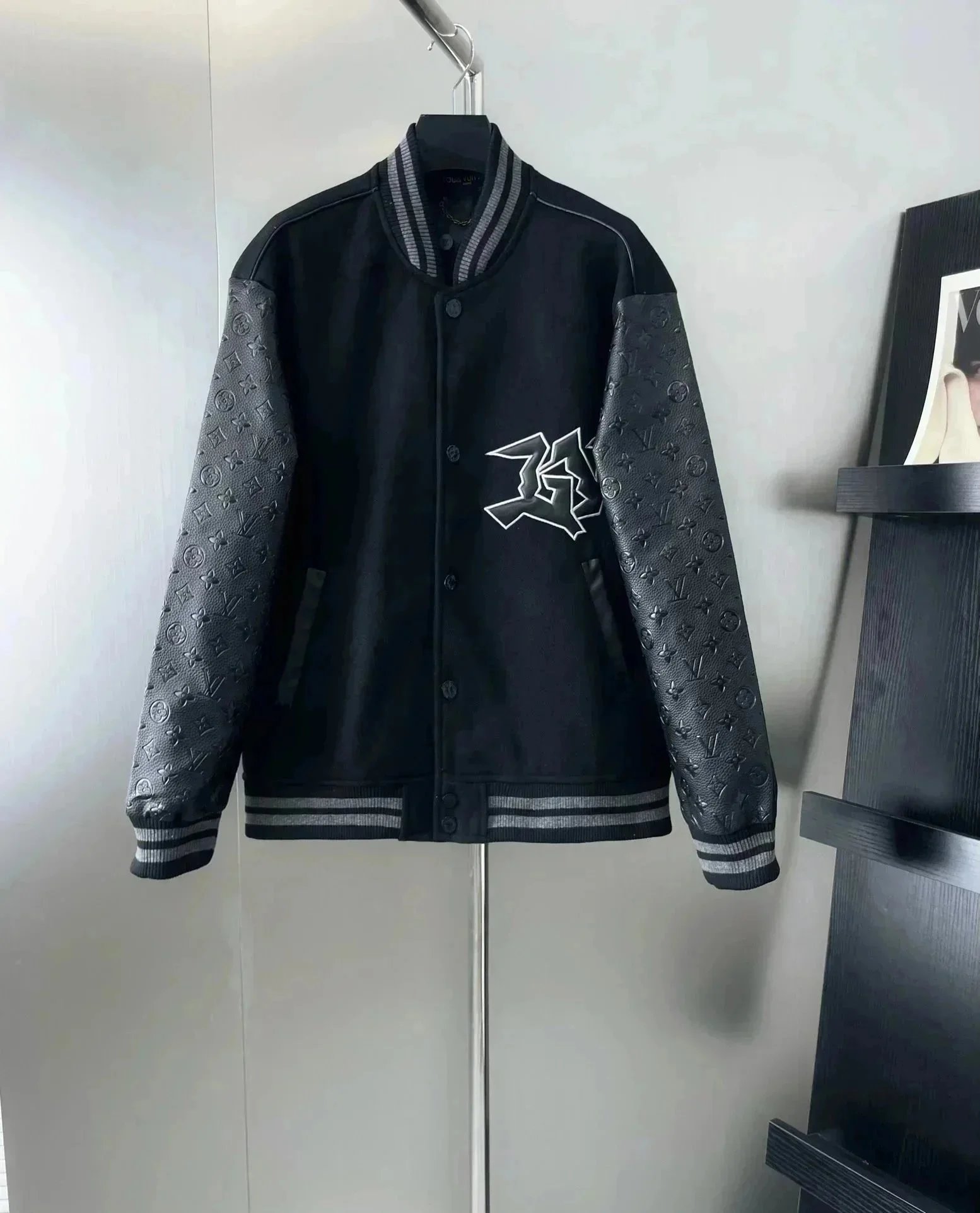 Louis Vuitton Black 