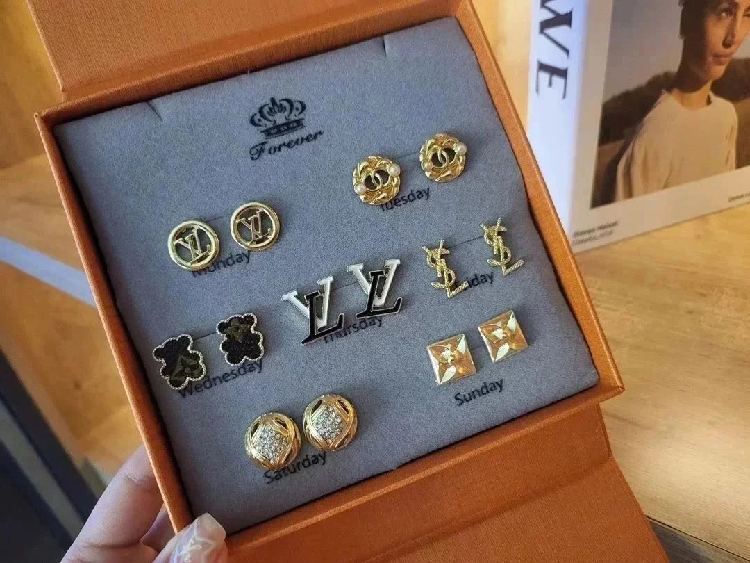 Louis Vuitton Gold E