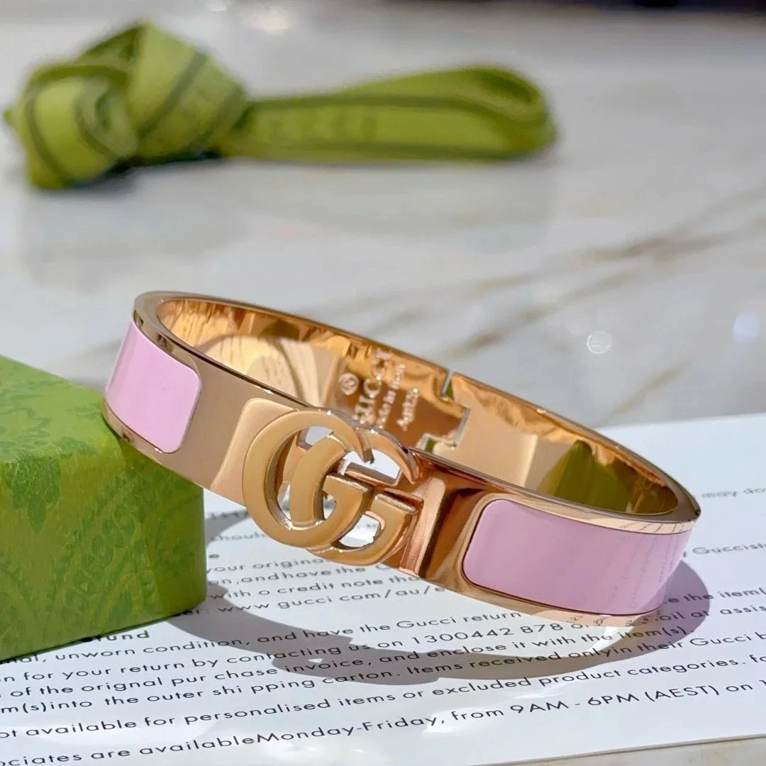 Gucci GG Marmont Pink Enamel Gold-Tone Bangle