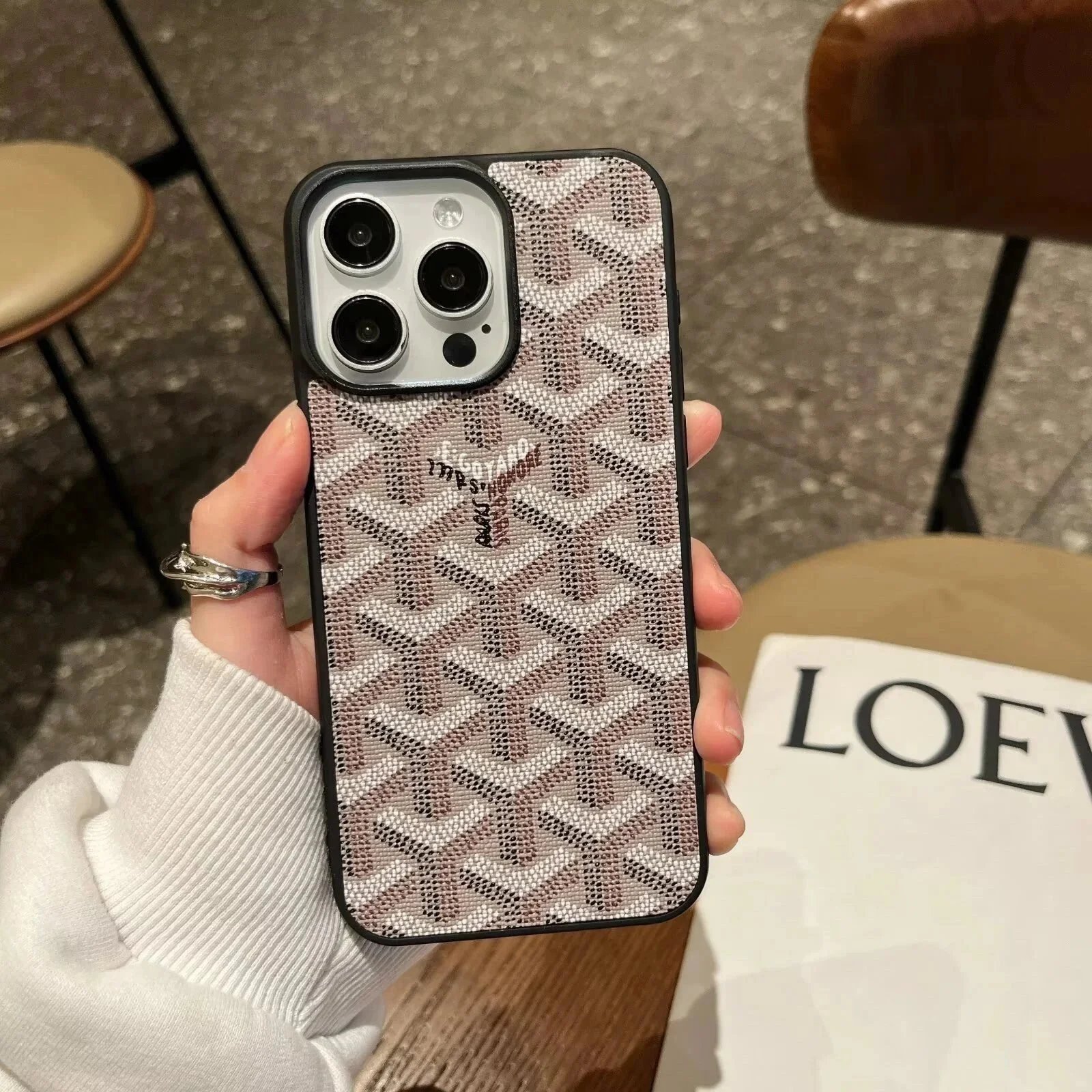 Goyard Beige Case