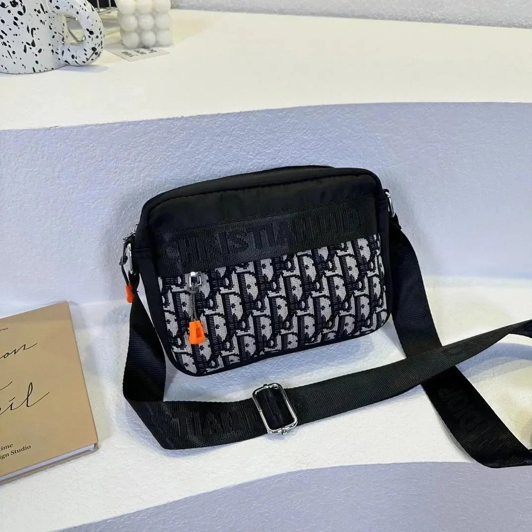 Dior Oblique Black B