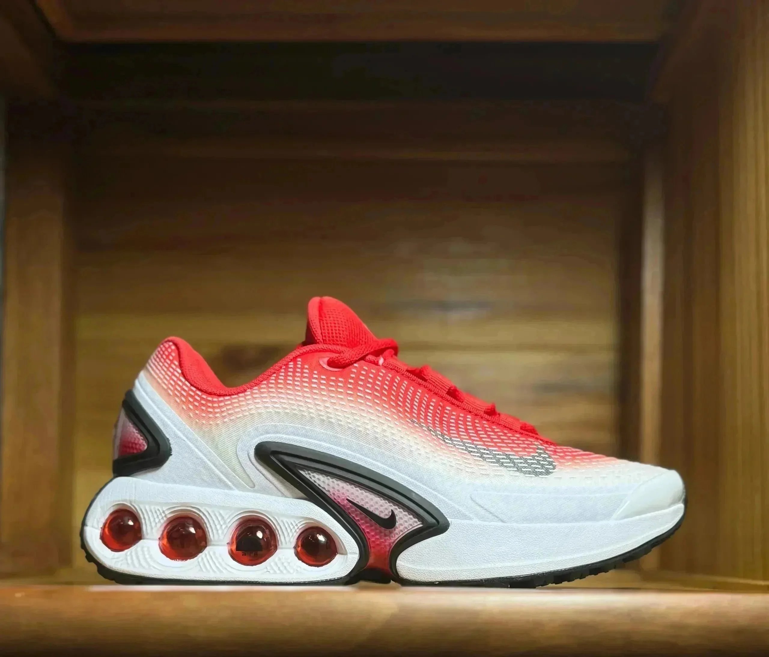 Nike Air Max DNA Red