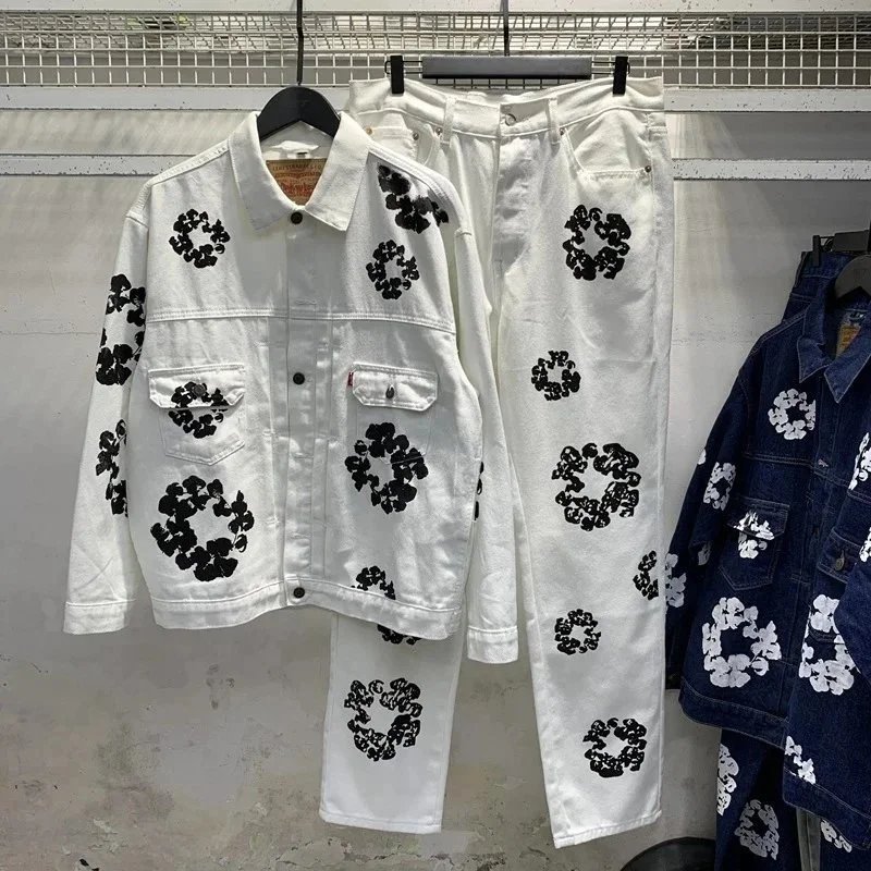 Levi's White Floral 