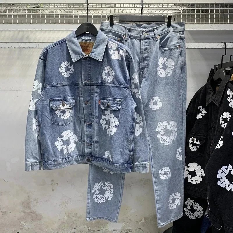 Levi's White Floral 