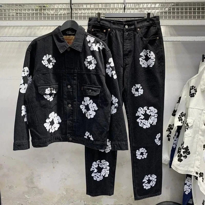 Levi's Black Floral 