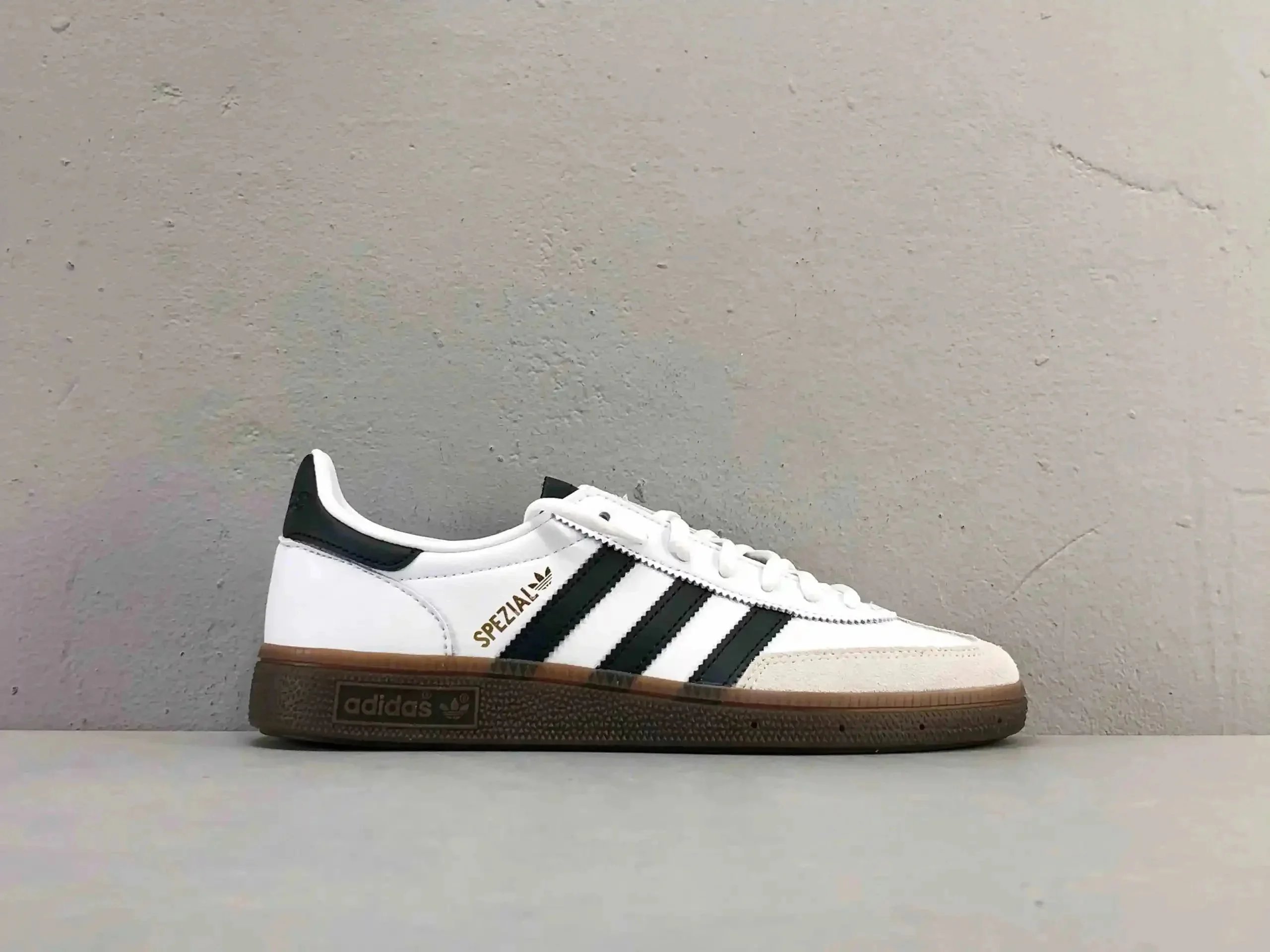 Sports Fashion Casual Shoes photo 3