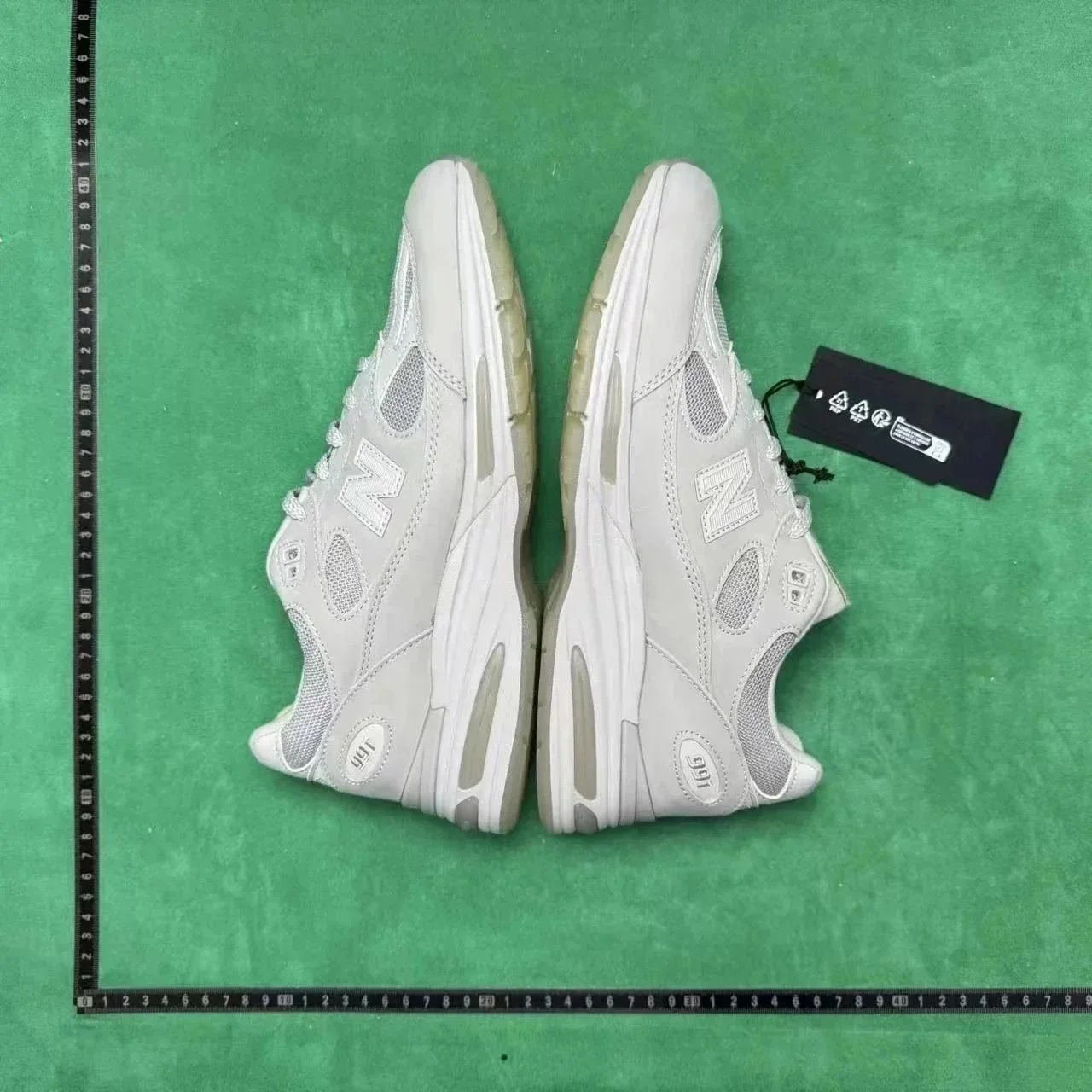 New Balance 991 Whit