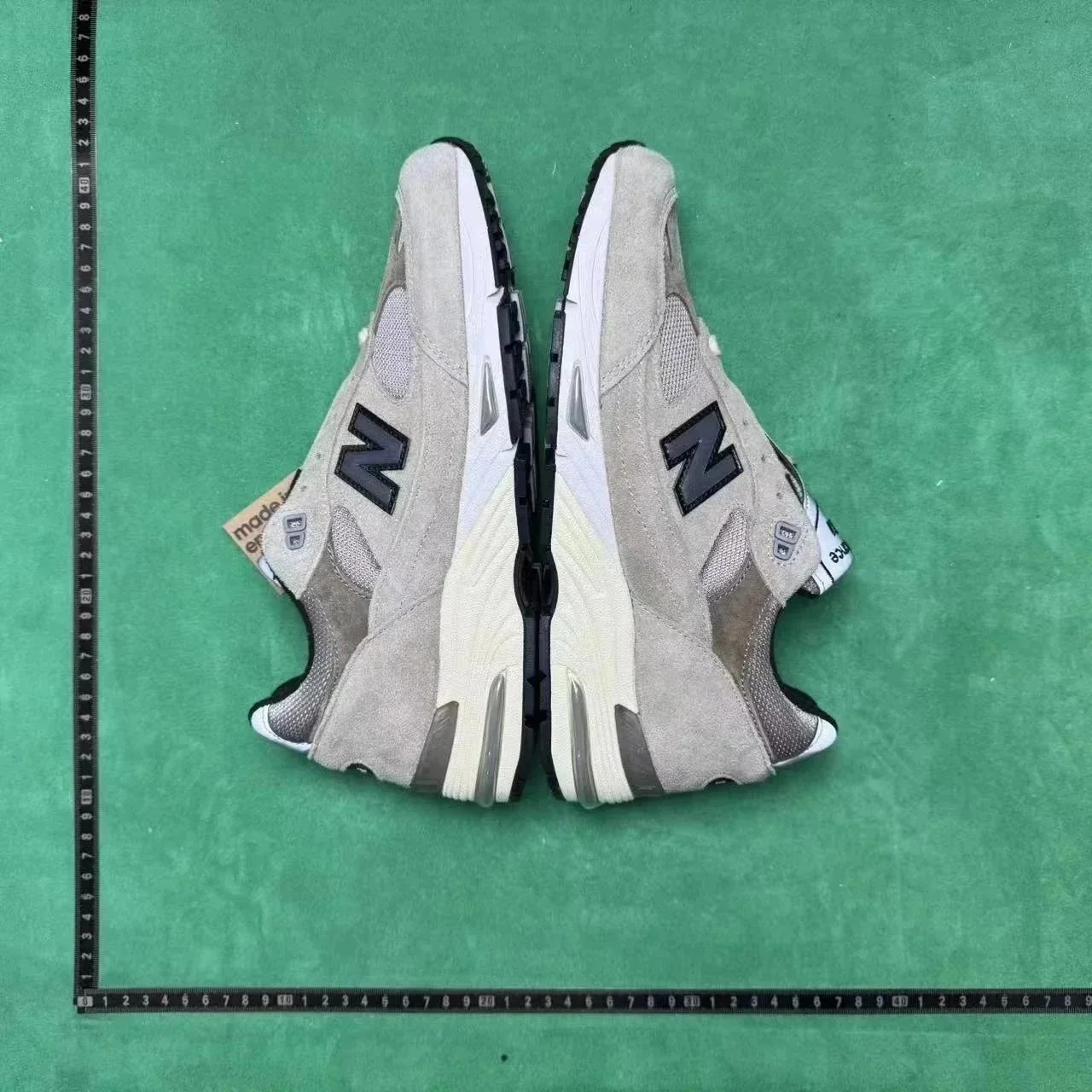 New Balance 990 Grey