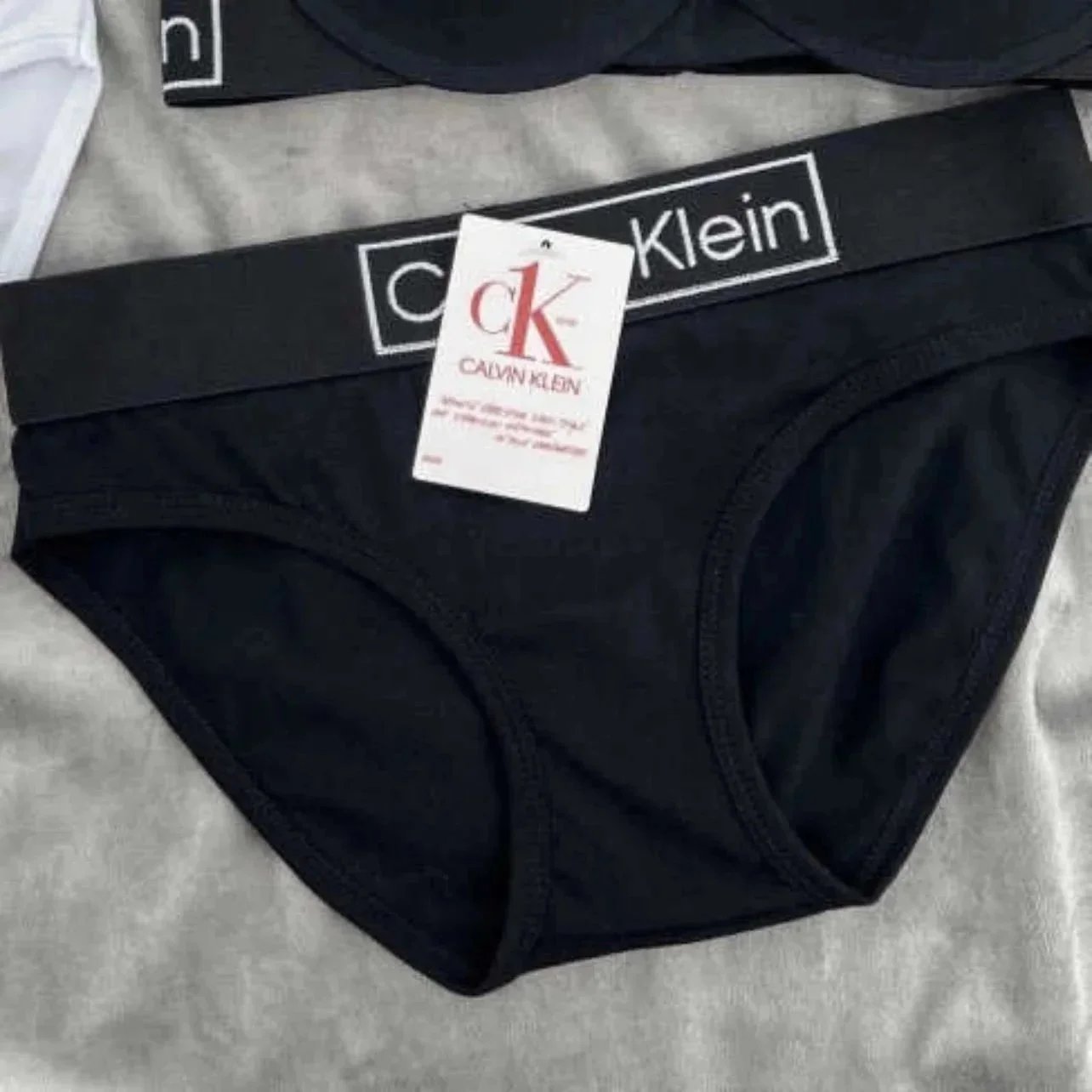 Calvin Klein Black U