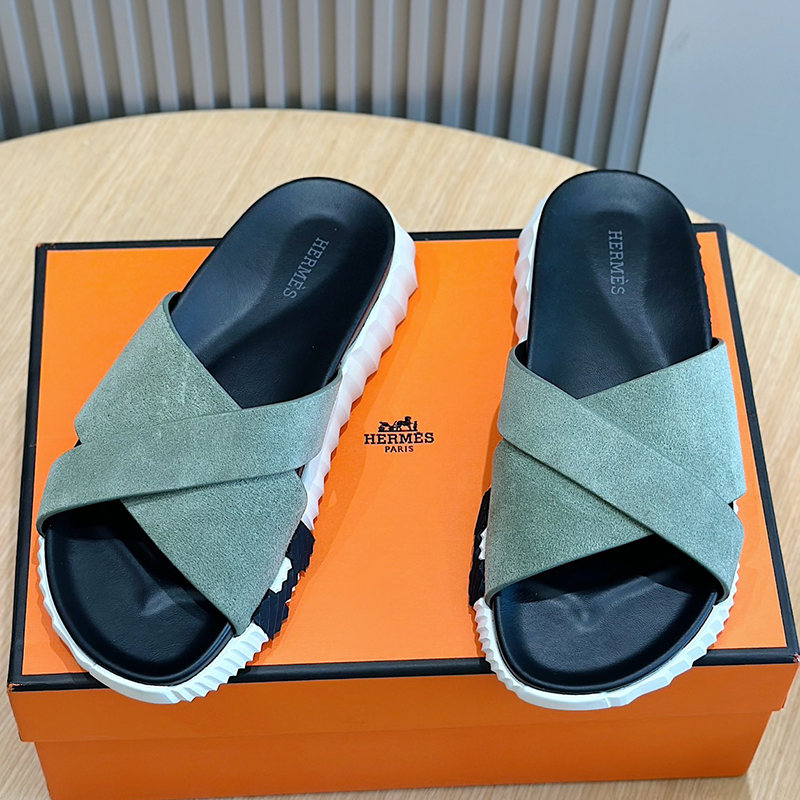 Hermès Green Slides