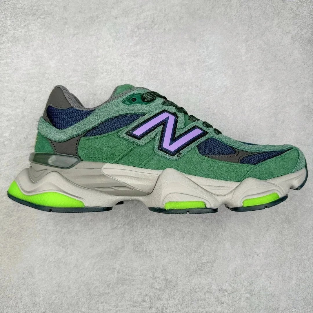 New Balance Sneakers