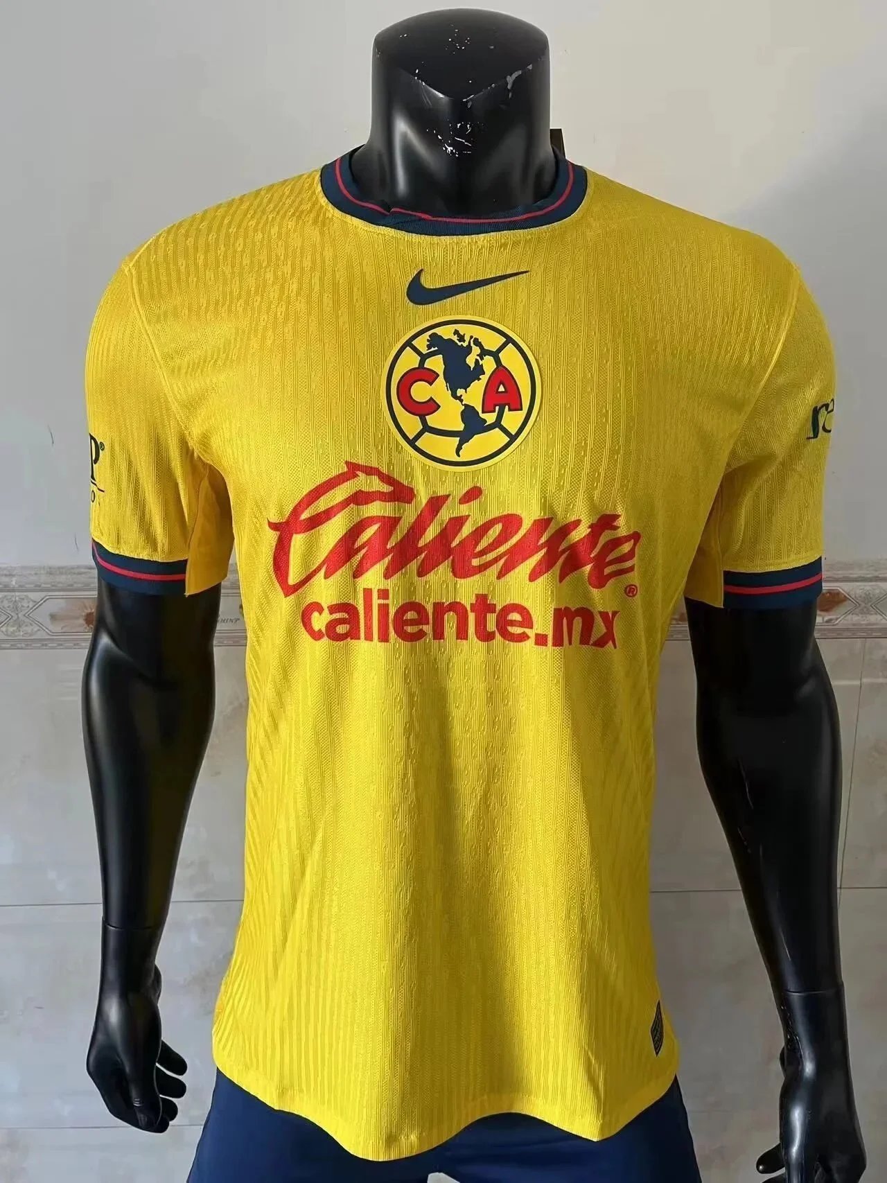 Nike Club América Ye