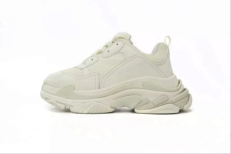 Balenciaga Triple S 