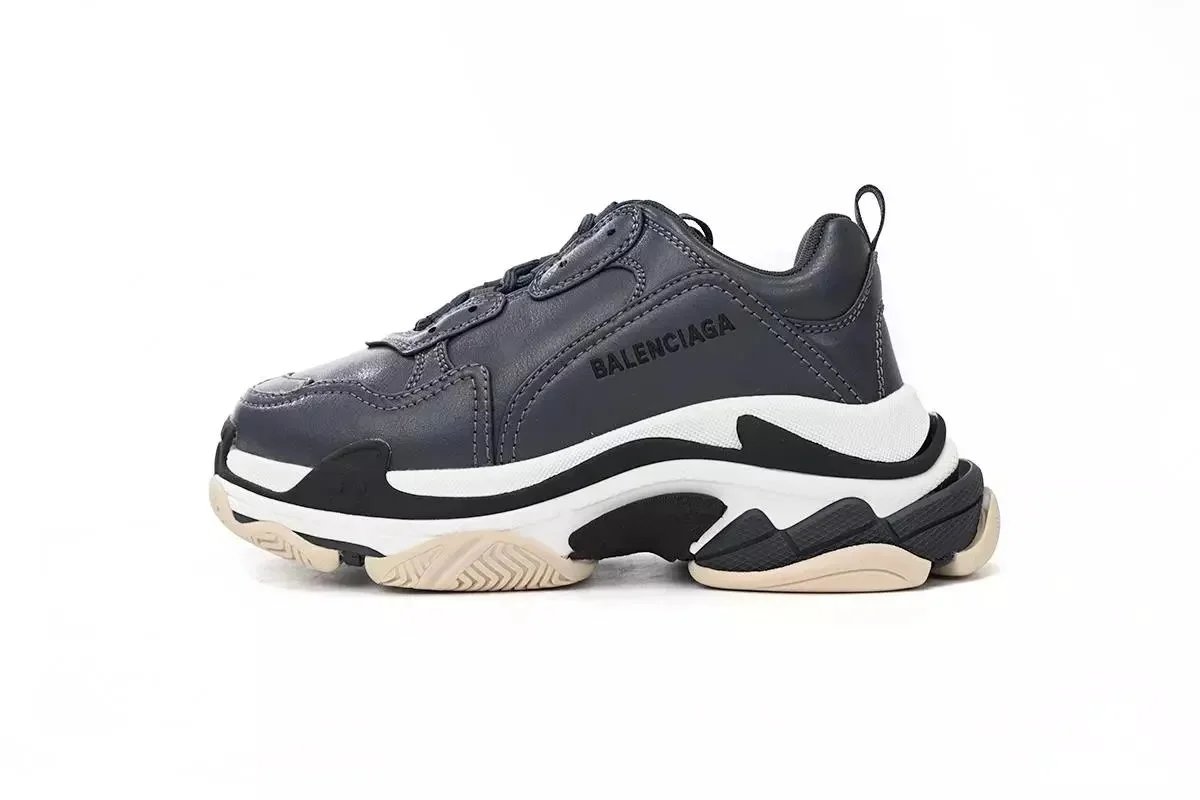 Balenciaga Triple S 