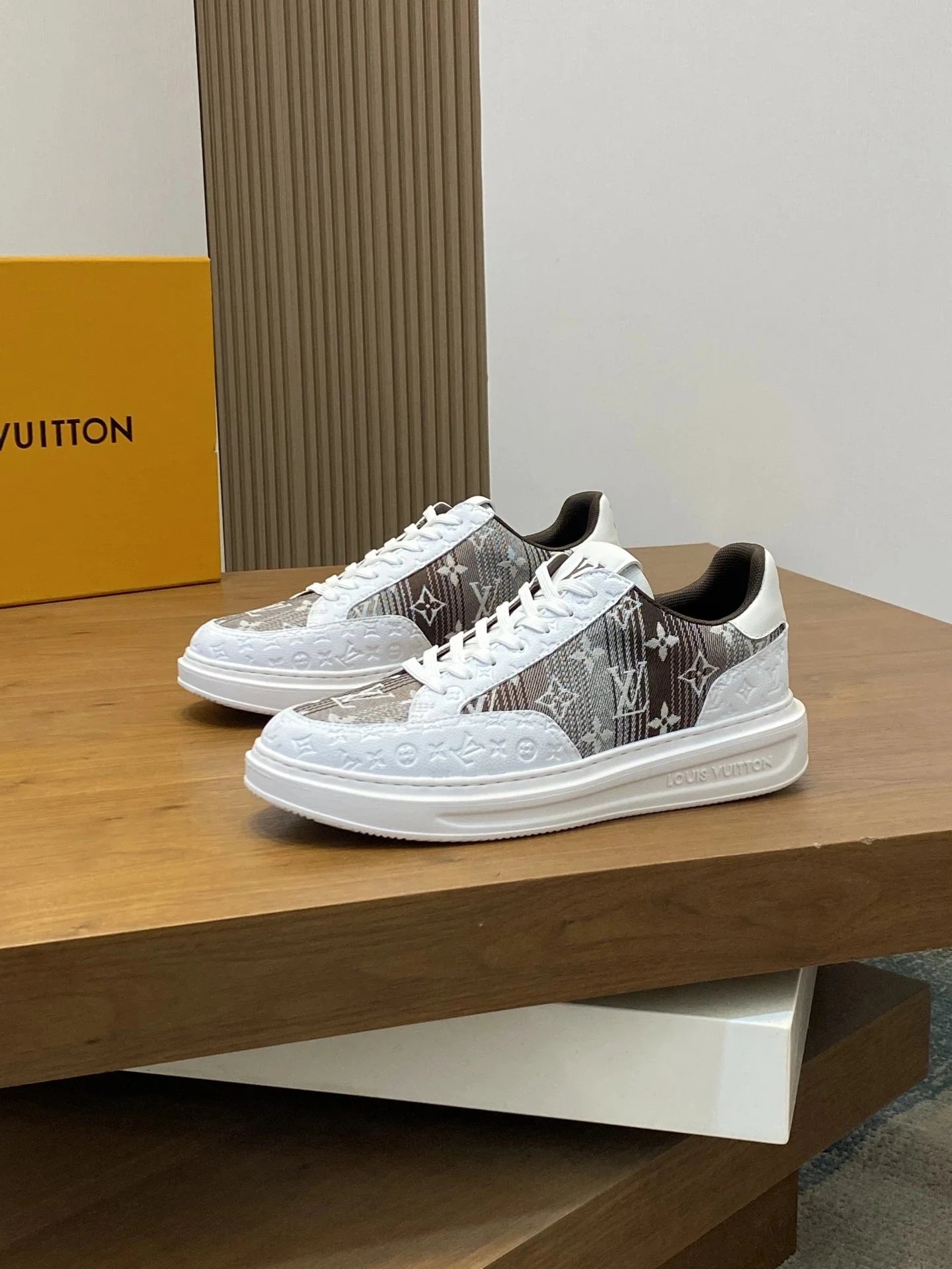 Louis Vuitton Monogr