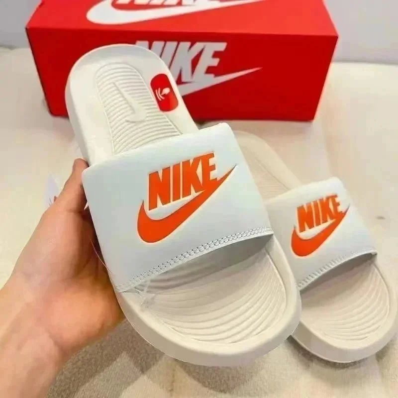Nike Benassi White S