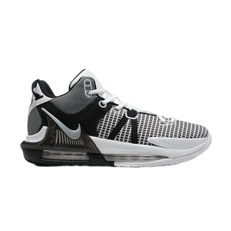 Nike LeBron 17 Black