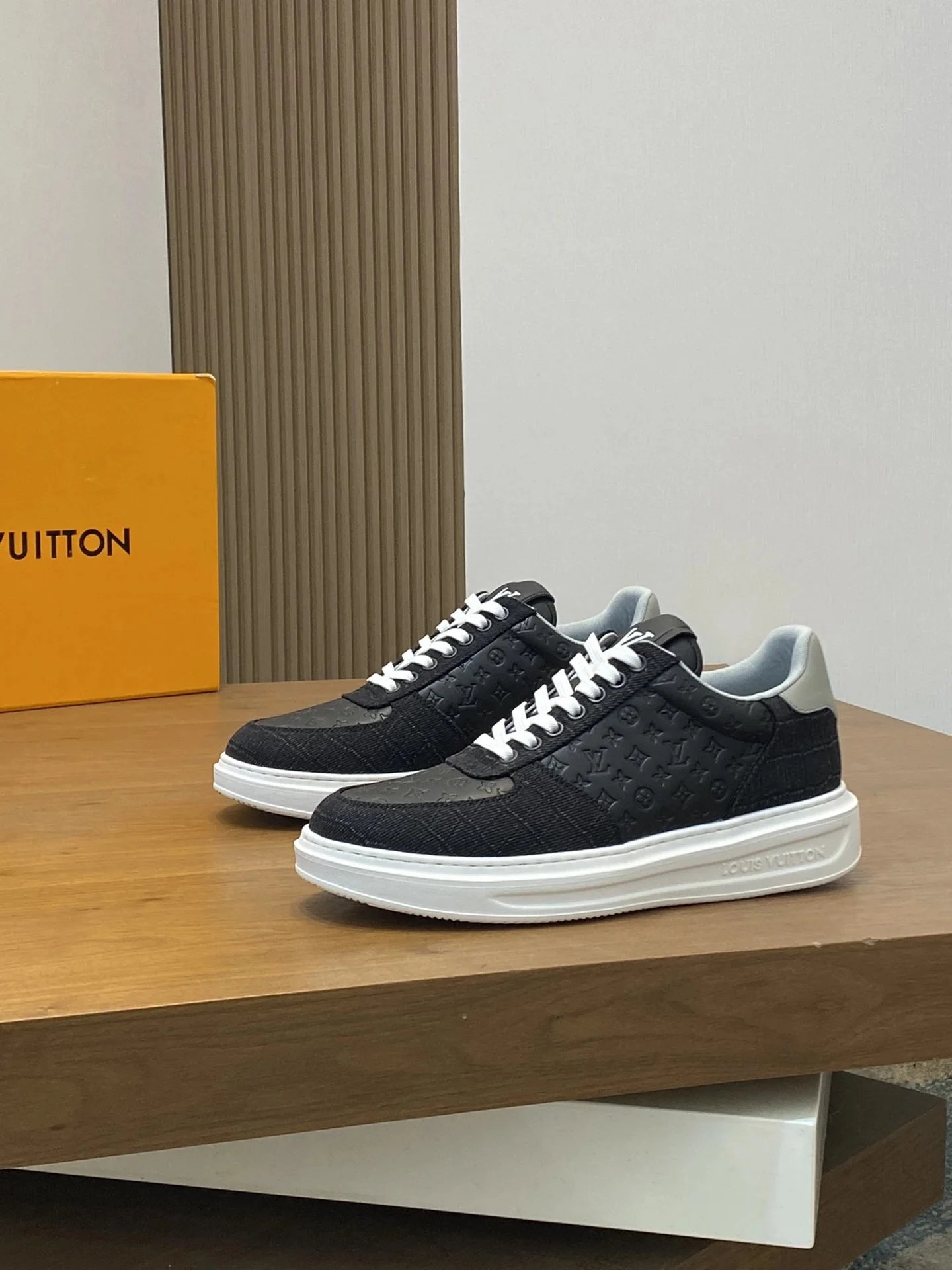 Louis Vuitton Monogr
