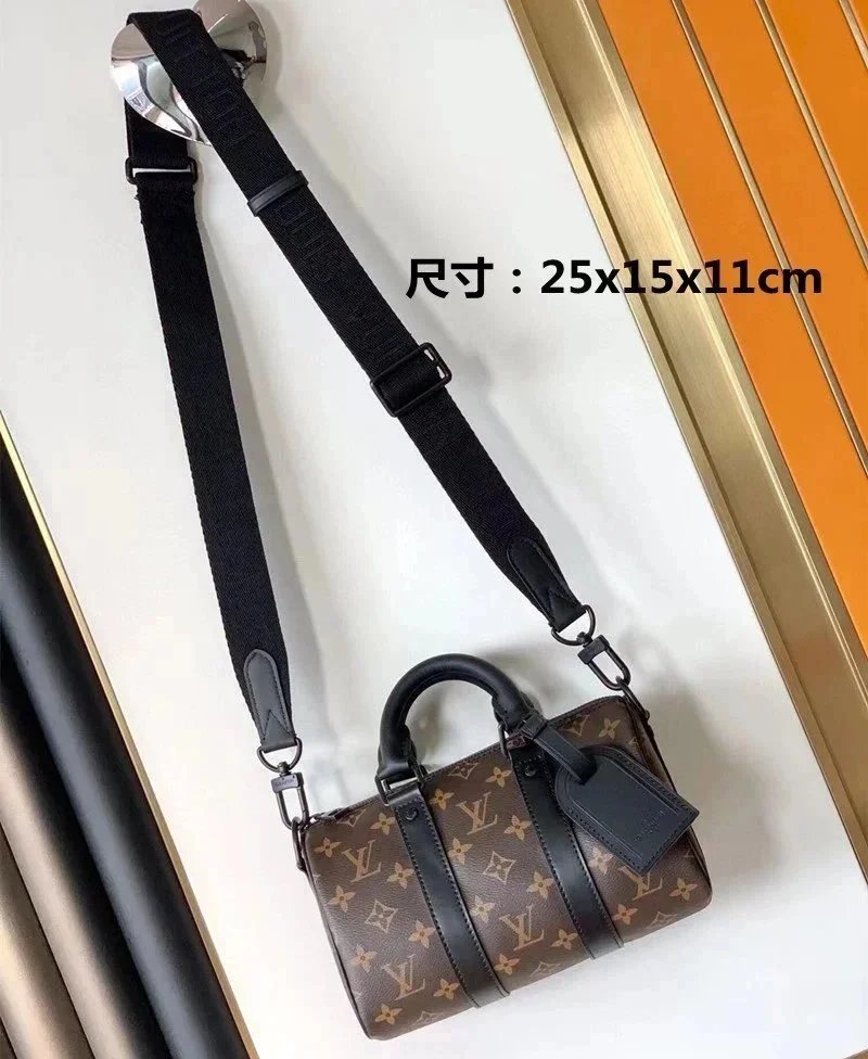 Louis Vuitton Brown 