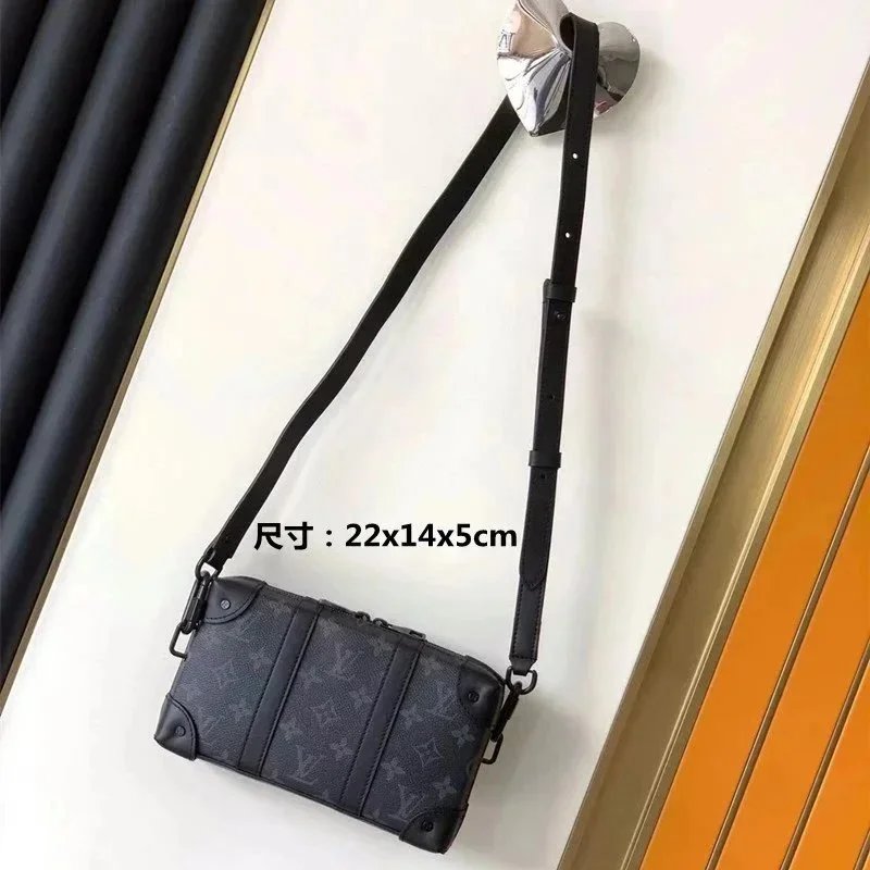 Louis Vuitton Black 